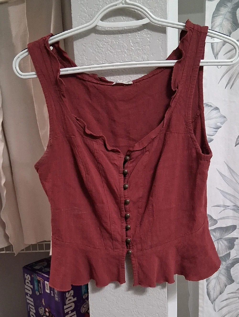 Dusty Red Ruffled Button-Front Women’s Tank Top FREE PEOPLE - Picture 1 of 2